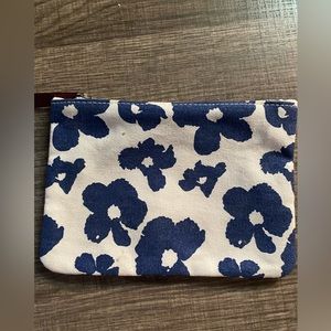 MAKEUP BAG